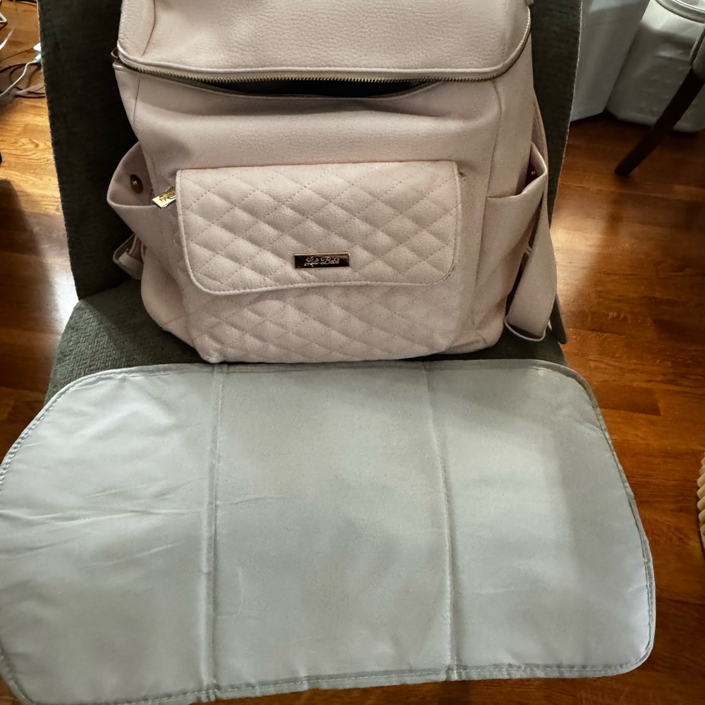 LULI BEBE MONACO DIAPER BAG IN
PASTEL PINK - Picture 7 of 13
